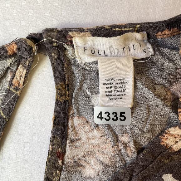 Full Tilt Women Blouse S Brown Floral Rayon V-Neck Pullover Cold Shoulder - Picture 2 of 8